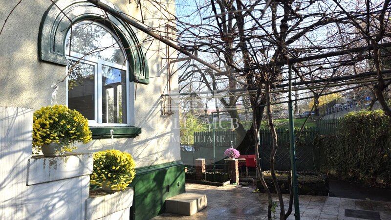 Floreasca, lac, casa.