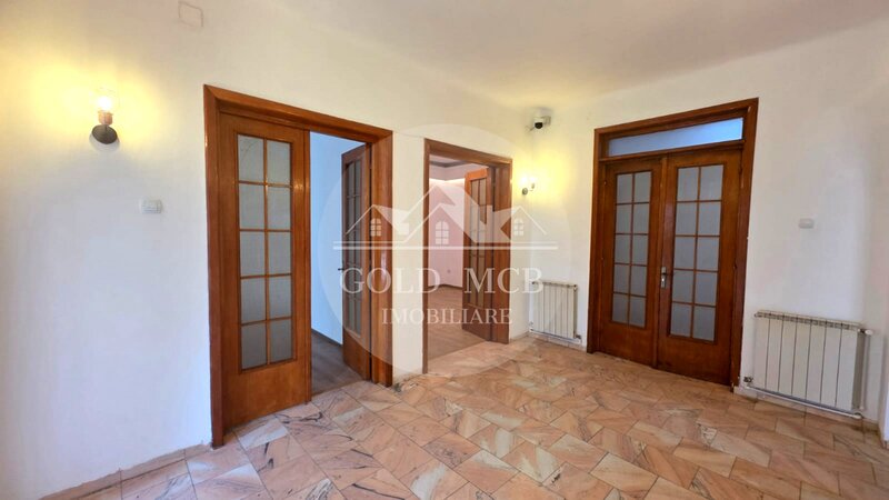 Floreasca, lac, casa.